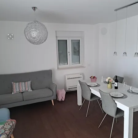 Apartment Luce E Vita *